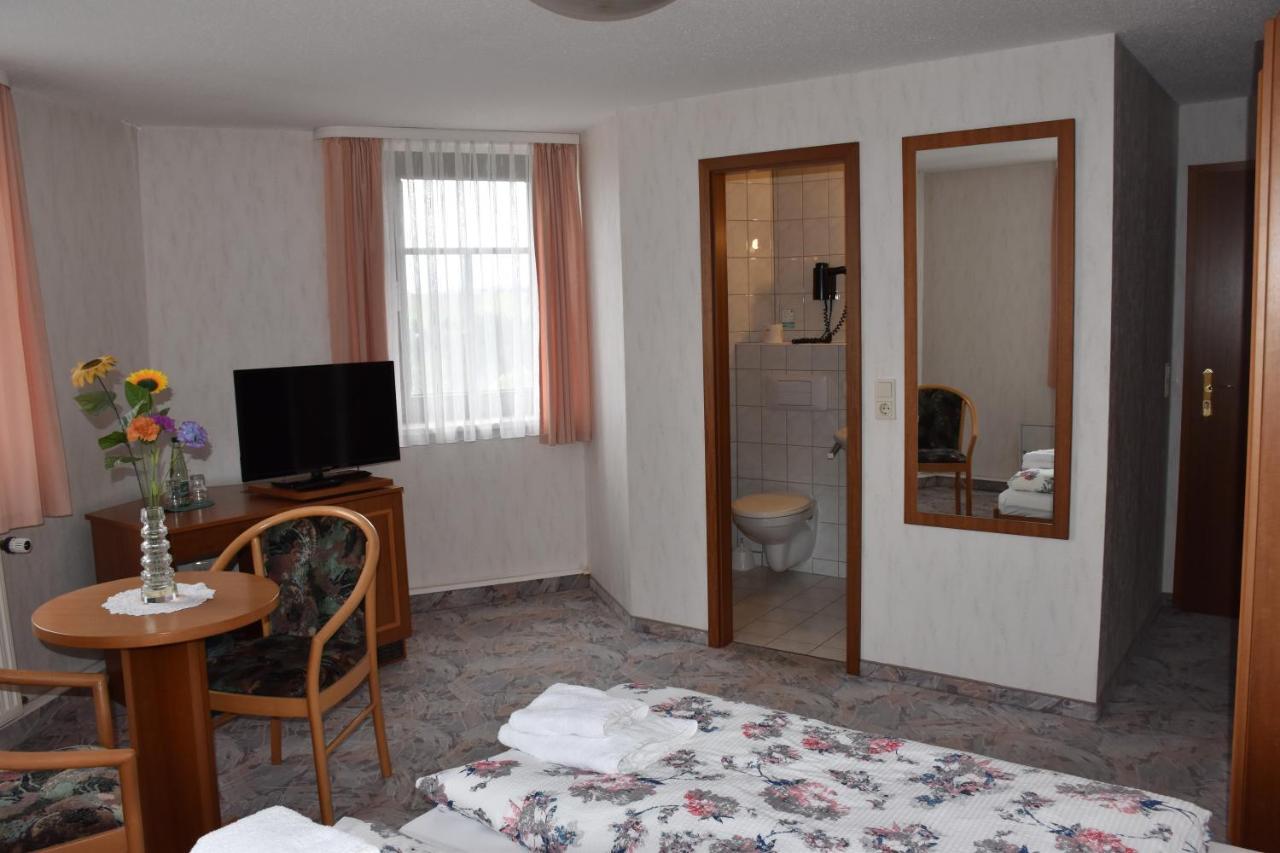 Hotel Carola Schönheide Extérieur photo